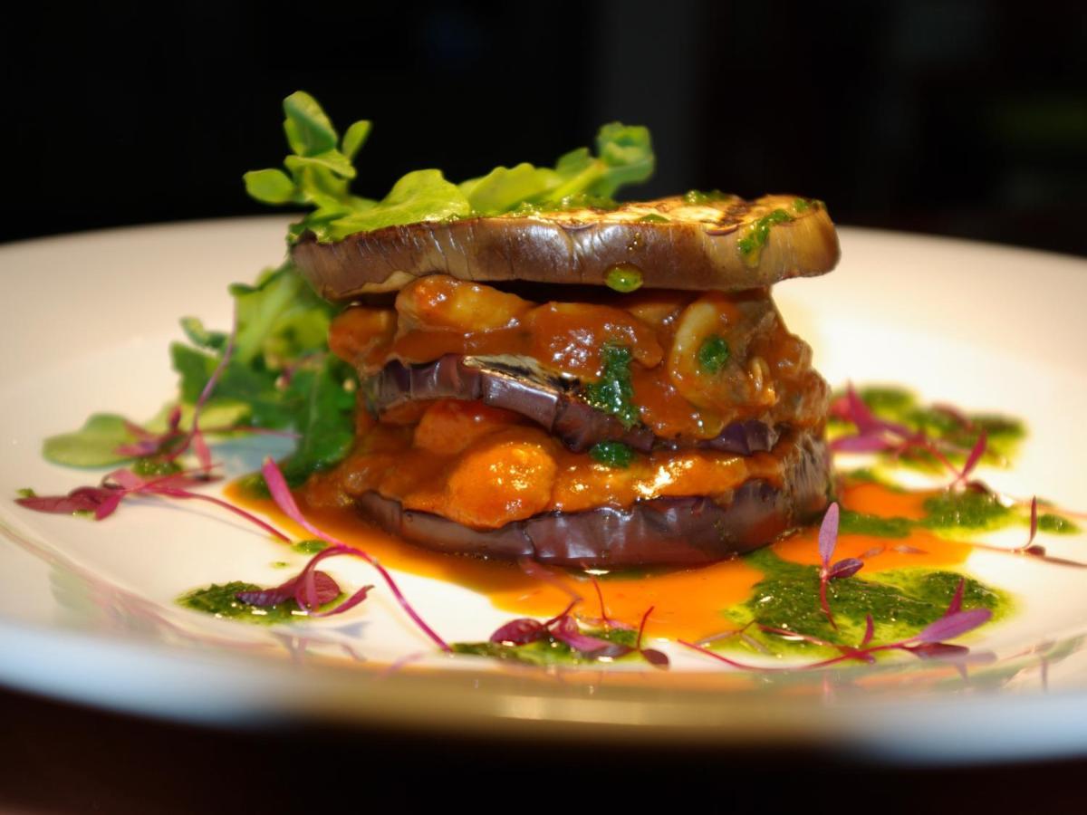 The Fountain Inn Hendy ภายนอก รูปภาพ