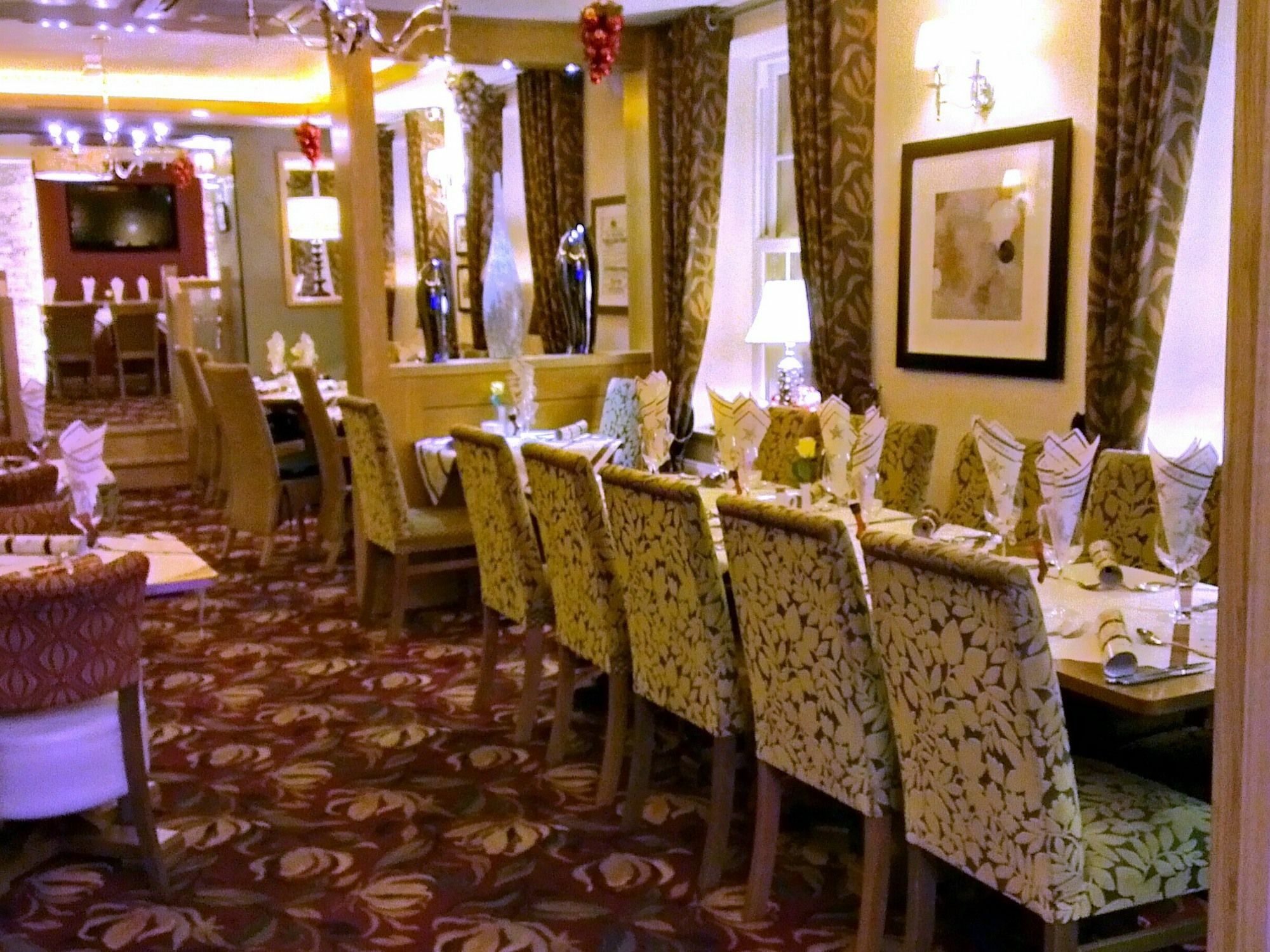 The Fountain Inn Hendy ภายนอก รูปภาพ